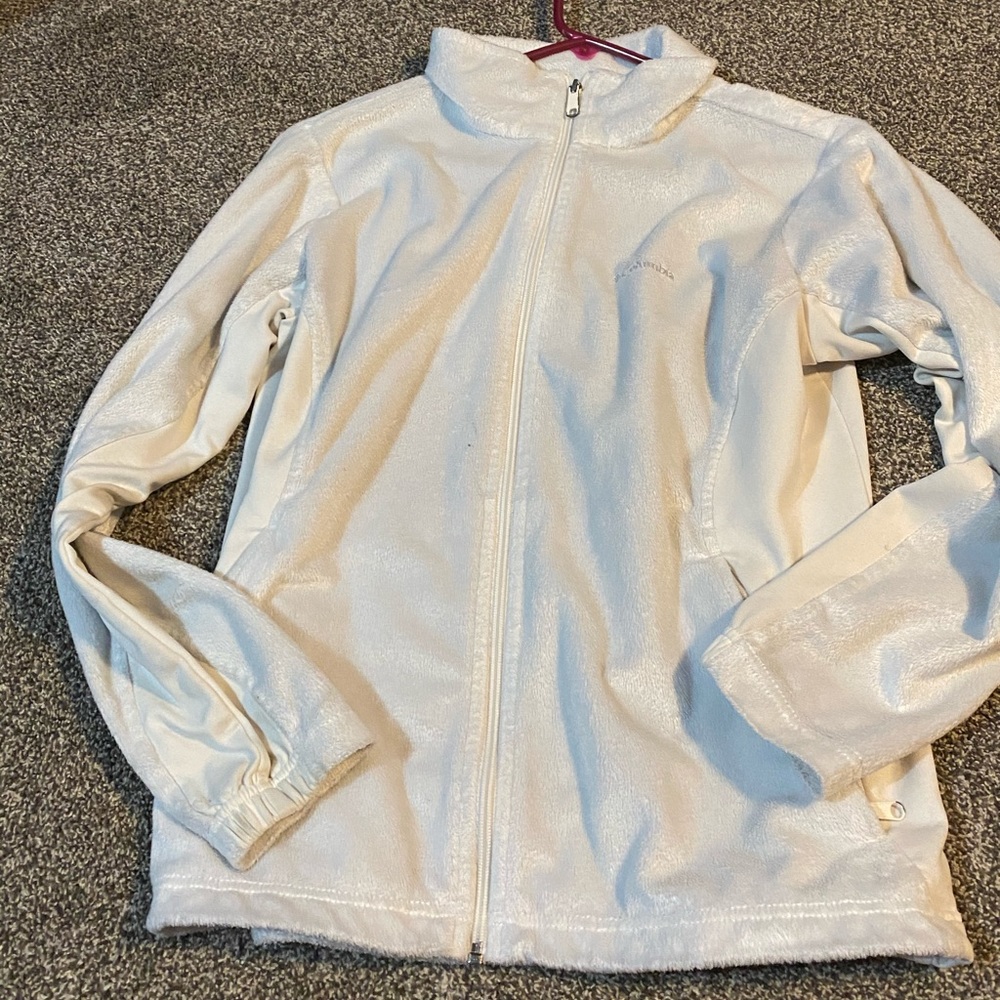 💕 White Columbia jacket😌